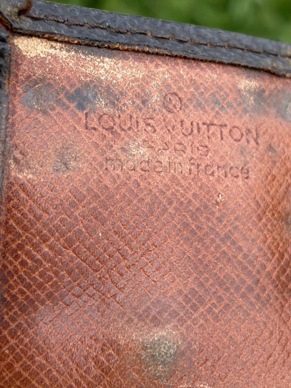 Rare Louis Vuitton Amiet Monogram KeyCase France Datecode Inside Authentic - Picture 9 of 13